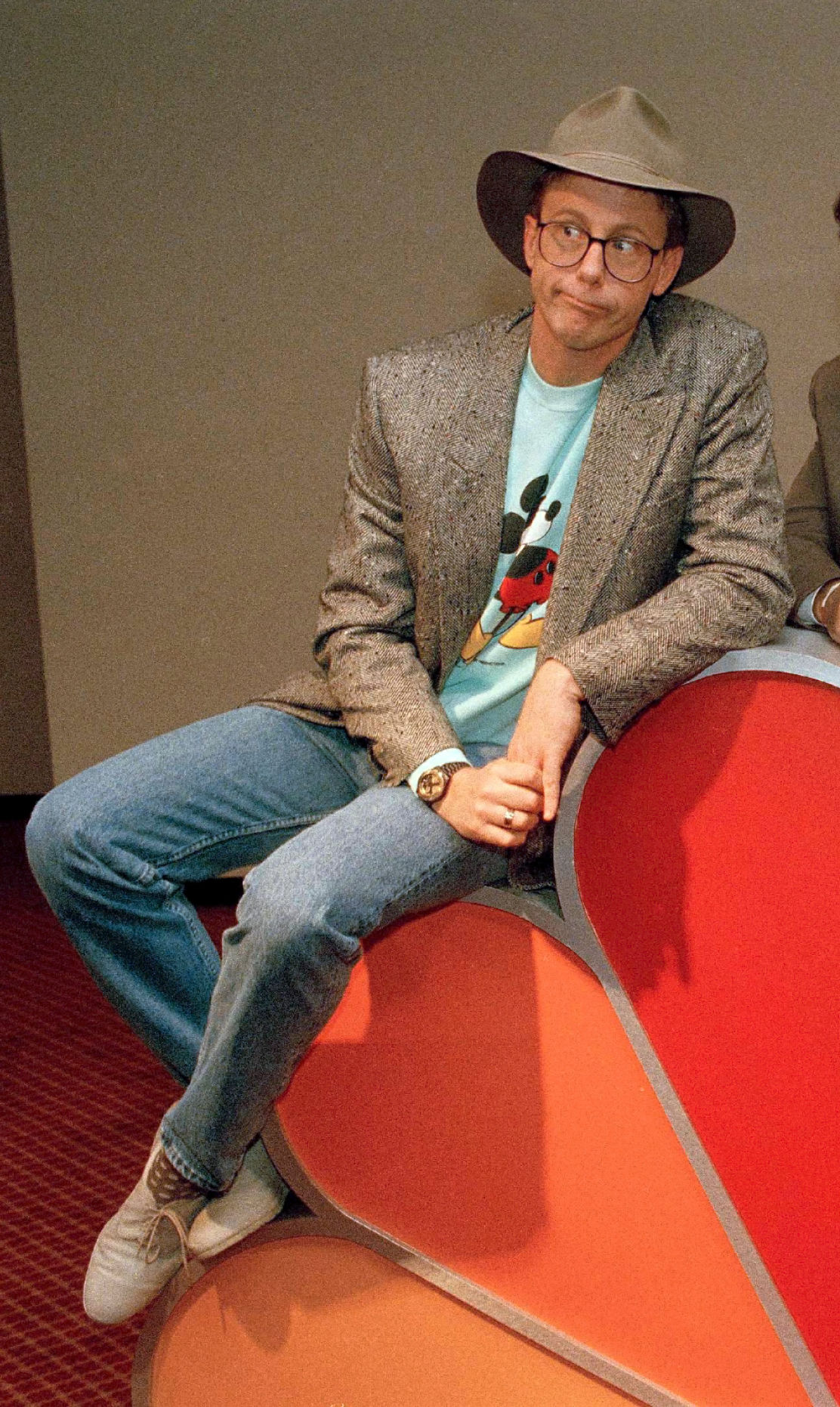 Harry Anderson, April 16